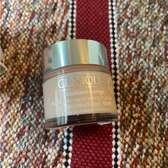 Clinique Moisture Surge 100H Auto-Replenishing Hydrator Moisturizer NIB - Picture 6 of 7